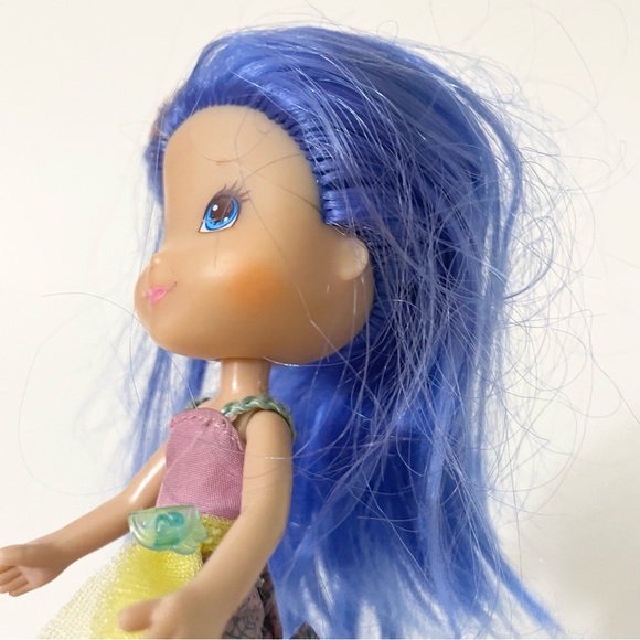 Hasbro Strawberry Shortcake Blueberry Muffin Doll - Picture 6 of 14